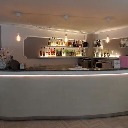 Hotel Monaco - Parcheggio Incluso Min 2 Gg
