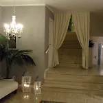 Hotel Monaco - parcheggio incluso e piscina 3*