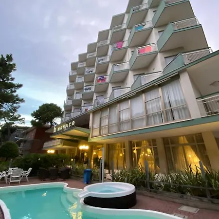 Hotel Monaco - Parcheggio E Piscina Hotell