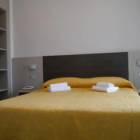 Monaco - Parcheggio Incluso E Piscina - Min 2 Gg فندق ميلانو ماريتيما