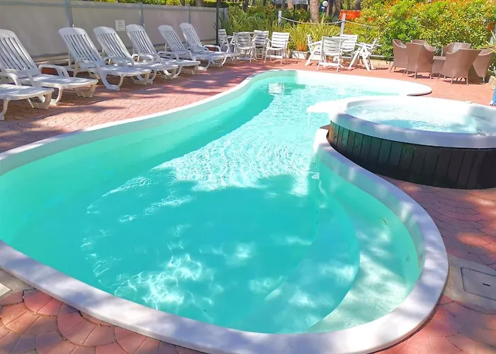 Monaco - Parcheggio Incluso E Piscina 3* 米兰马瑞提那