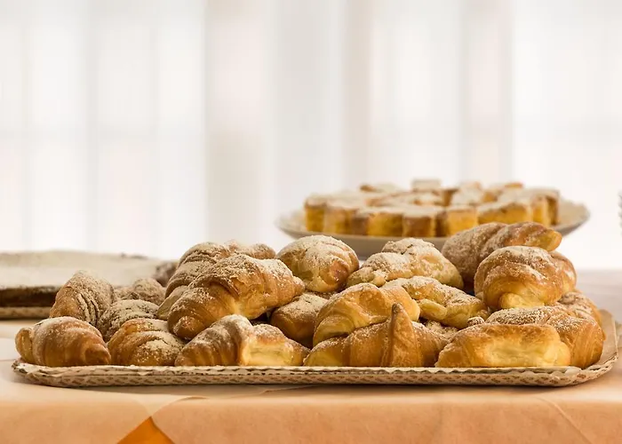 Monaco - Parcheggio Incluso E Piscina Milano Marittima