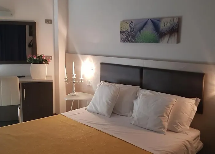 Monaco - Parcheggio Incluso E Piscina 米兰马瑞提那