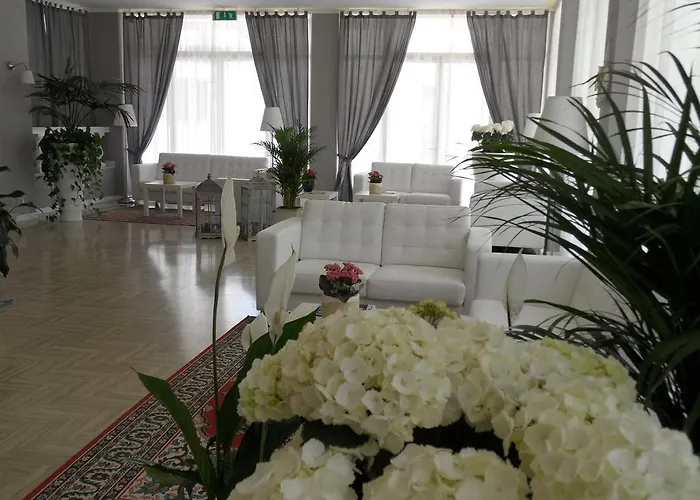 Monaco - Parcheggio Incluso E Piscina 米兰马瑞提那